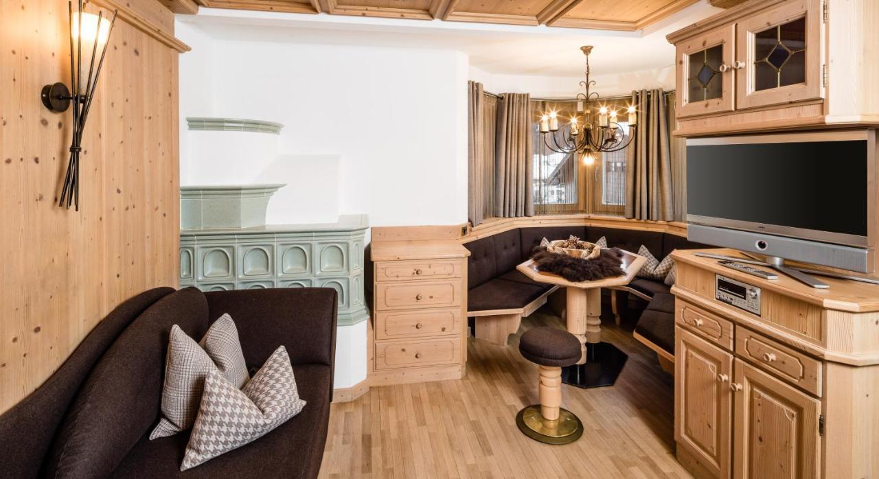 Apartments Villa Gardena - Gardenahotels Σέλβα ντι Βαλ Γκαρντένα Εξωτερικό φωτογραφία
