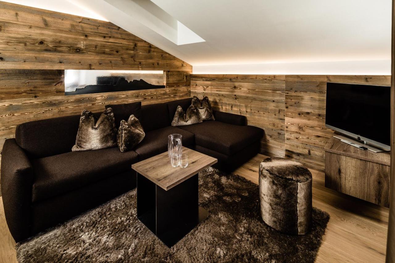 Apartments Villa Gardena - Gardenahotels Σέλβα ντι Βαλ Γκαρντένα Εξωτερικό φωτογραφία